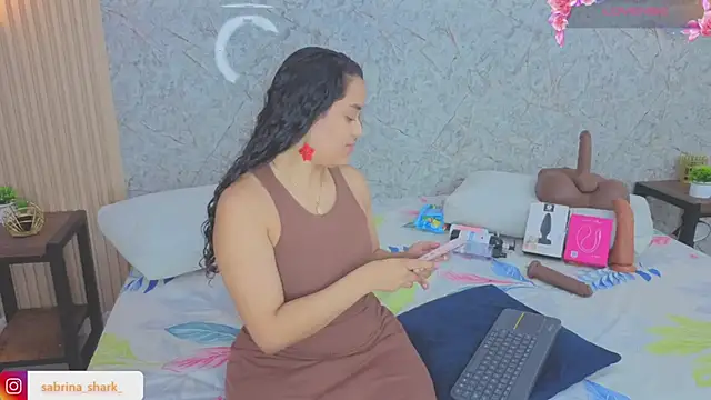 sabrina shark  online show from January 15, 2:38 am