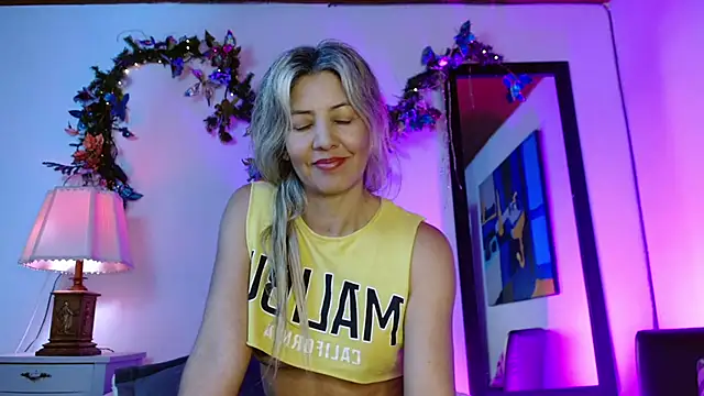 Snapshot of alana_valdiri chatting on December 29, 7:22 pm alana valdiri online show from December 29, 7:22 pm