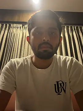 rhuh3991 online show from April 19, 8:22 pm