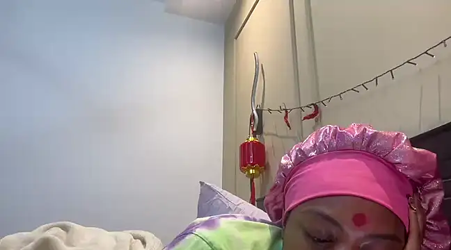 ChocolateCakeQueen online show from March 1, 1:32 am