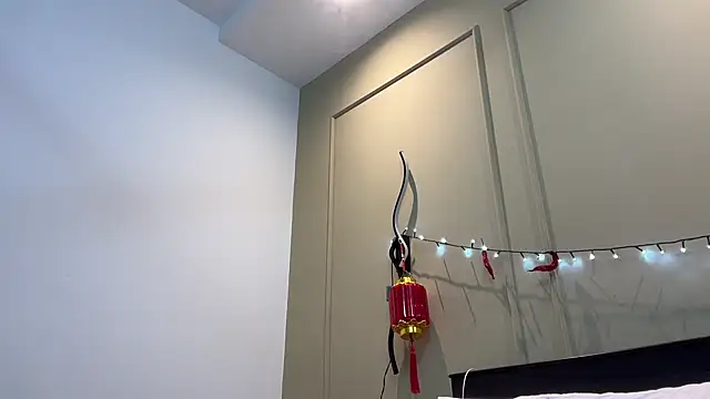 ChocolateCakeQueen online show from March 10, 2:39 am