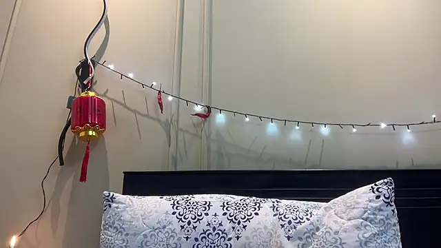 ChocolateCakeQueen online show from March 23, 12:15 am