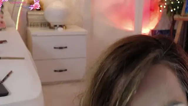 IreneHope online show from February 13, 10:00 am