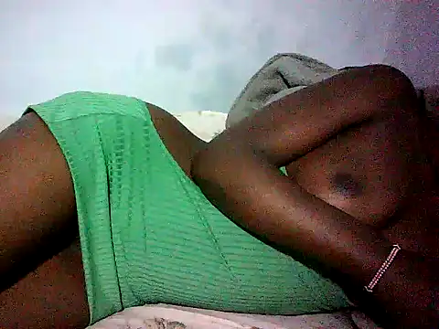 Snapshot of Sweetlolliy chatting on February 18, 5:21 pm Sweetlolliy online show from February 18, 5:21 pm