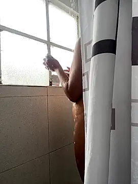 hannahb-e online show from October 29, 8:32 pm