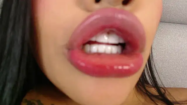 emily brontee  online show from March 20, 3:58 pm