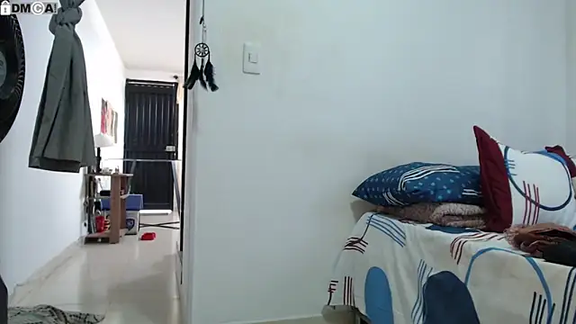 AlinaWoolf  online show from October 31, 4:08 pm