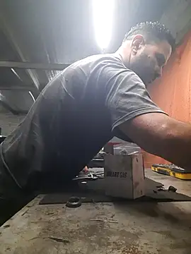 hecwil8 online show from November 7, 12:49 pm