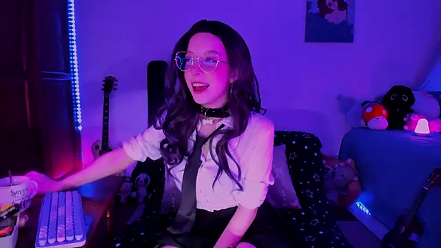 bluelen online show from March 7, 8:34 am