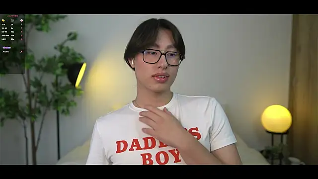 Snapshot of SrLuis18 chatting on November 27, 6:21 pm SrLuis18 online show from November 27, 6:21 pm