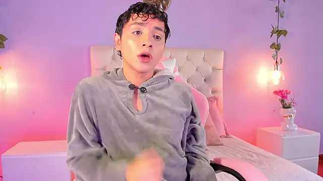 Brann tadzio online show from January 7, 1:03 pm