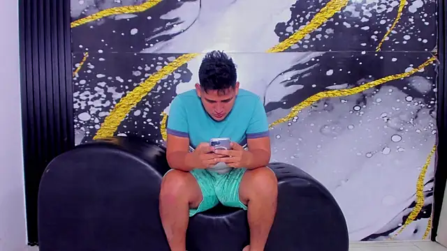 Snapshot of sweethot___ chatting on September 19, 2:18 pm sweethot online show from September 19, 2:18 pm