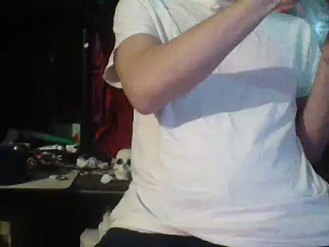 Snapshot of mrdemoncrowly chatting on December 17, 4:34 am mrdemoncrowly online show from December 17, 4:34 am