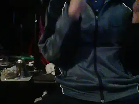 Snapshot of mrdemoncrowly chatting on December 24, 4:11 am mrdemoncrowly online show from December 24, 4:11 am