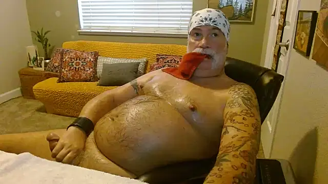Snapshot of musclebearnips chatting on November 21, 7:45 pm musclebearnips online show from November 21, 7:45 pm