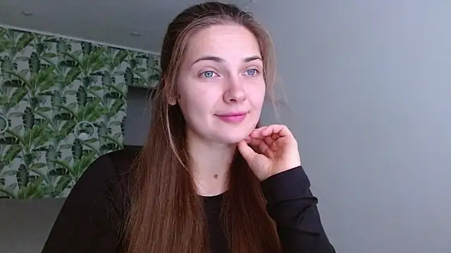 Olivia shine online show from October 18, 4:26 am