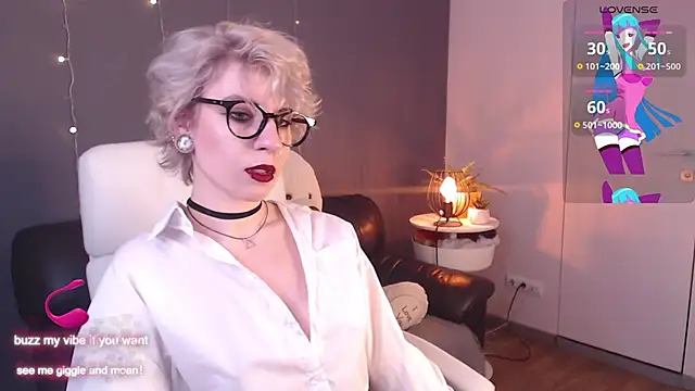 Snapshot of _Moonlight_t chatting on February 13, 5:26 am Moonlight t online show from February 13, 5:26 am