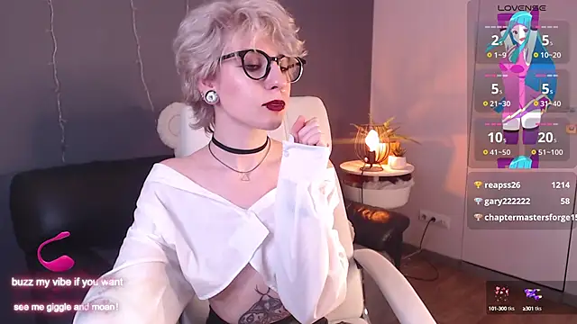 Snapshot of _Moonlight_t chatting on February 13, 11:50 am Moonlight t online show from February 13, 11:50 am