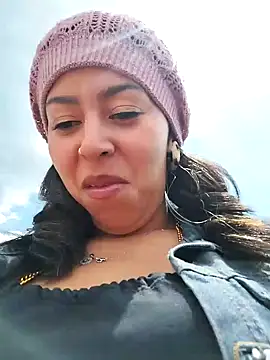 Snapshot of Emily_Wane chatting on December 5, 3:39 pm Emily Wane online show from December 5, 3:39 pm