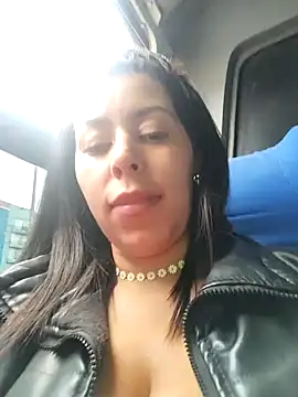 Snapshot of Emily_Wane chatting on December 9, 9:58 pm Emily Wane online show from December 9, 9:58 pm