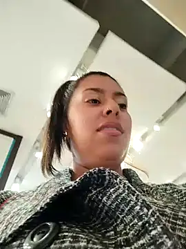 Snapshot of Emily_Wane chatting on December 10, 6:06 pm Emily Wane online show from December 10, 6:06 pm