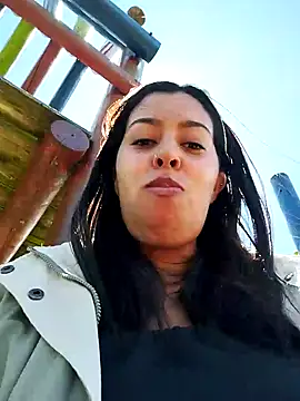 Snapshot of Emily_Wane chatting on December 19, 4:46 pm Emily Wane online show from December 19, 4:46 pm
