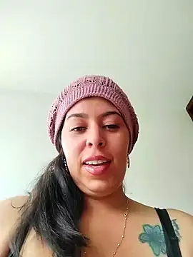 Snapshot of Emily_Wane chatting on December 23, 9:08 pm Emily Wane online show from December 23, 9:08 pm
