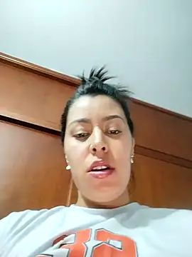 Snapshot of Emily_Wane chatting on December 30, 12:22 am Emily Wane online show from December 30, 12:22 am