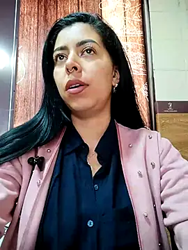 Snapshot of Emily_Wane chatting on October 16, 4:52 pm Emily Wane online show from October 16, 4:52 pm