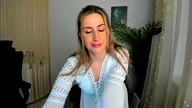 PassionGlow online show from February 25, 6:36 am