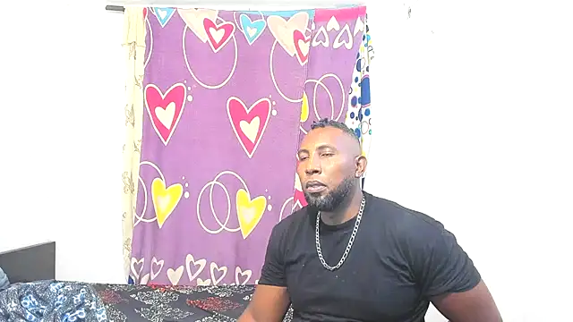 Snapshot of 1mateobigcook chatting on October 26, 2:28 am 1mateobigcook online show from October 26, 2:28 am