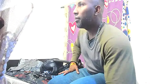 Snapshot of 1mateobigcook chatting on November 15, 4:43 am 1mateobigcook online show from November 15, 4:43 am