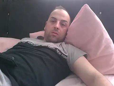 Snapshot of Yldrmm_9553 chatting on May 16, 10:58 am Yldrmm 9553 online show from May 16, 10:58 am