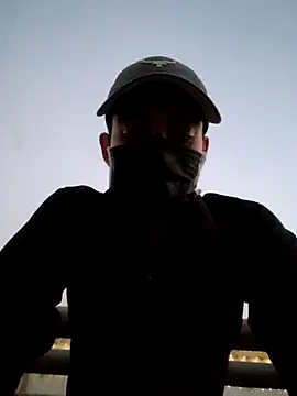 Lucifer21dragon online show from February 22, 1:31 pm