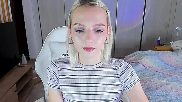 ice pixie online show from December 21, 4:03 pm