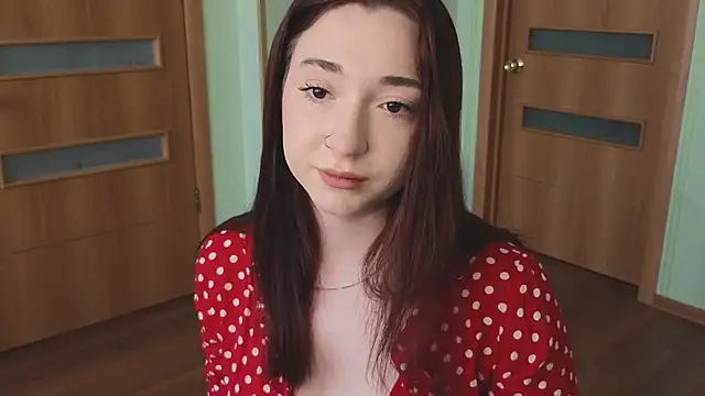 YasmineWest online show from February 5, 8:11 am