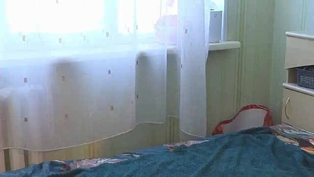 YasmineWest online show from February 9, 10:31 am