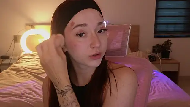 YasmineWest online show from May 31, 10:11 am