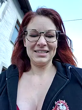 Snapshot of die-EinHORNY-WG chatting on September 15, 6:02 am die-EinHORNY-WG online show from September 15, 6:02 am