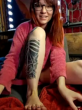 Snapshot of die-EinHORNY-WG chatting on November 17, 1:50 pm die-EinHORNY-WG online show from November 17, 1:50 pm