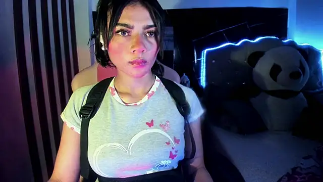 Lilithsabeth online show from June 3, 3:31 am