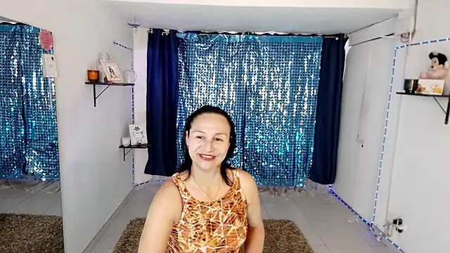 lollita 23  online show from March 20, 8:03 pm