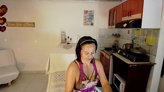 lollita 23  online show from March 31, 7:58 pm