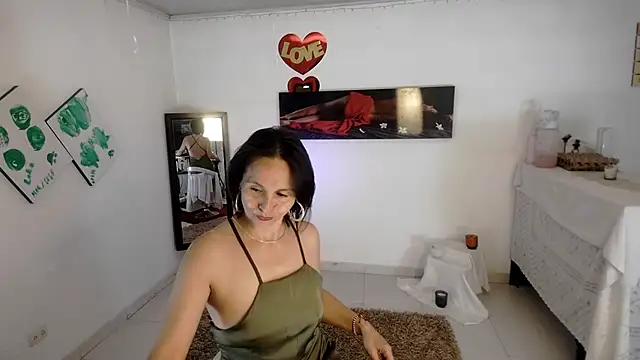 Snapshot of lollita_23_ chatting on May 4, 8:16 pm lollita 23 online show from May 4, 8:16 pm
