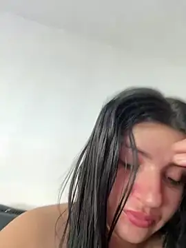 Snapshot of horny_roomiess chatting on January 13, 1:39 pm horny roomiess online show from January 13, 1:39 pm