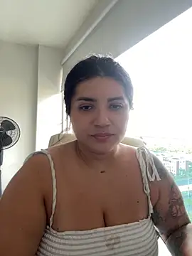 Snapshot of horny_roomiess chatting on February 11, 9:25 pm horny roomiess online show from February 11, 9:25 pm