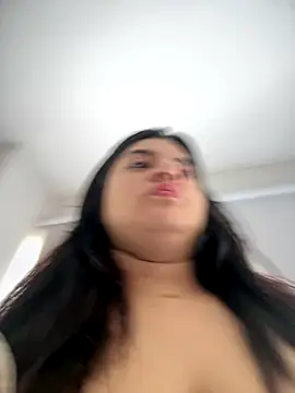 horny roomiess online show from December 21, 1:18 pm