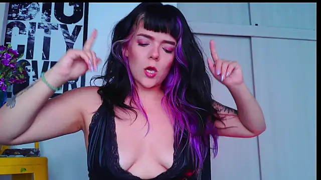 purple em69 online show from February 25, 5:22 pm