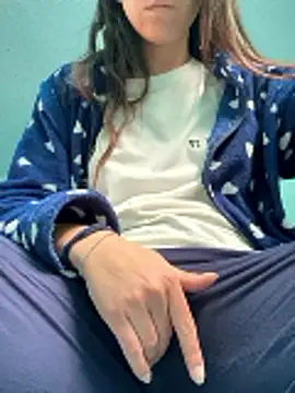 Snapshot of rossana99_ chatting on May 2, 2:44 pm rossana99 online show from May 2, 2:44 pm
