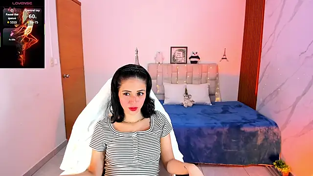 Snapshot of HannaSexyy chatting on July 26, 1:25 am HannaSexyy online show from July 26, 1:25 am